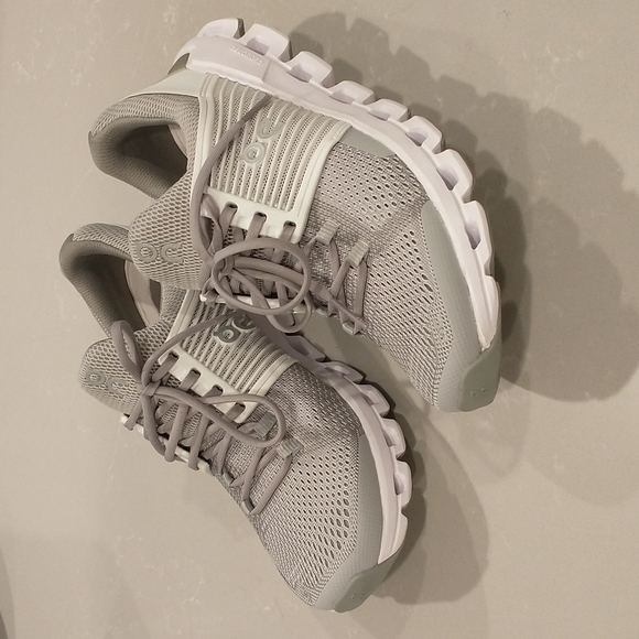 New On Cloudswift Running Shoe - Picture 2 of 4